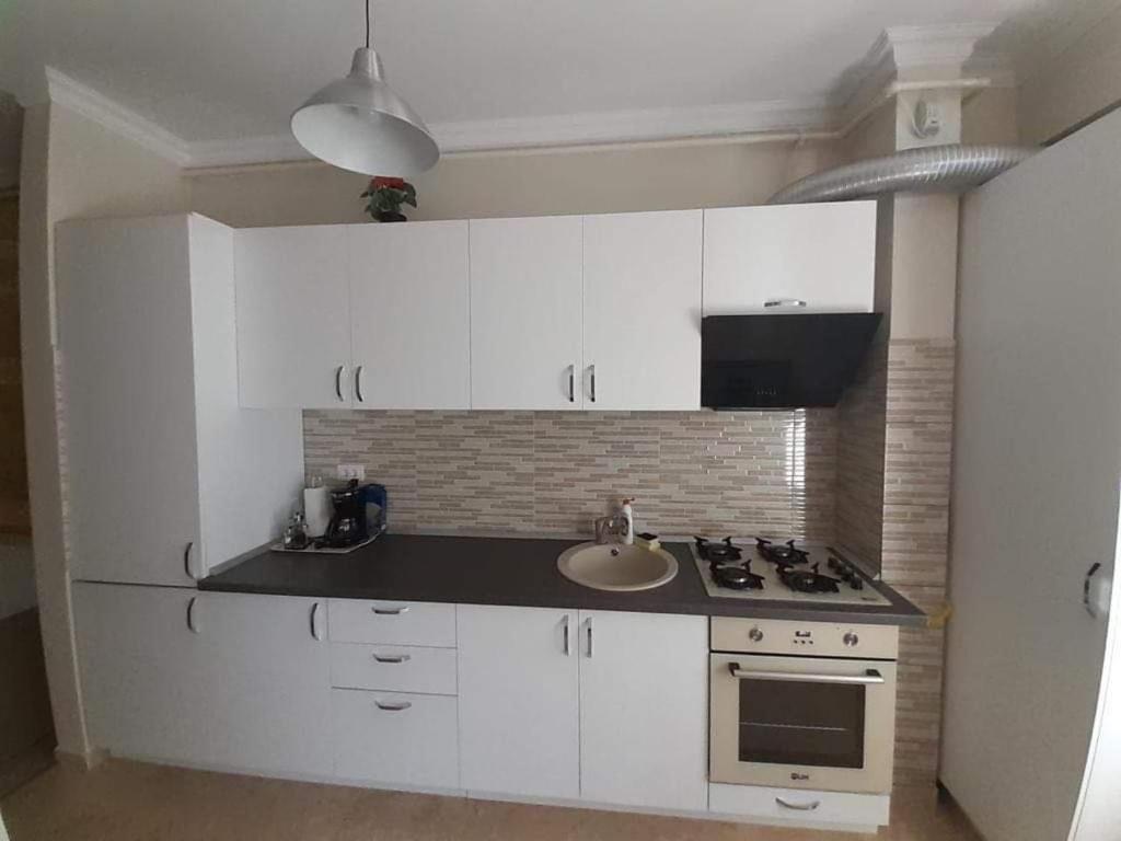 Apartament Maria Solid House Residence Мамая Екстериор снимка